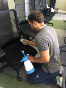 Higienização Cadeiras Escritório SP – Limpeza Profissional  Acabamento Impecável